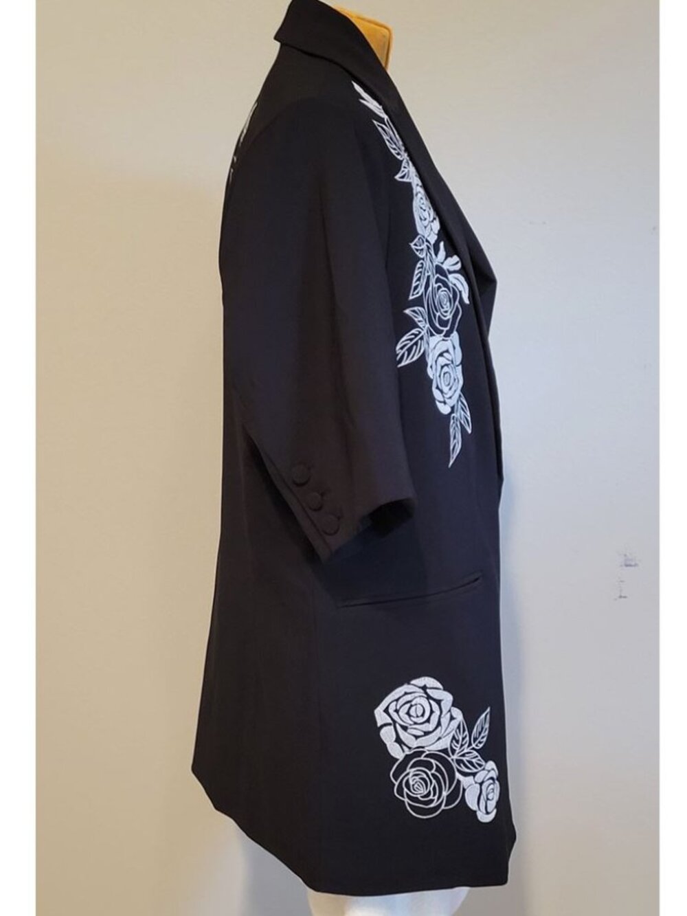 NEW Studio by Torrid black rose BLAZER size M/L NWT - Picture 9 of 13